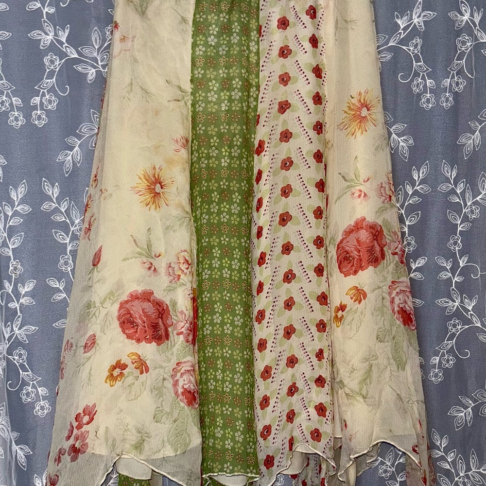 Floral Patterned skirt with Green Accent